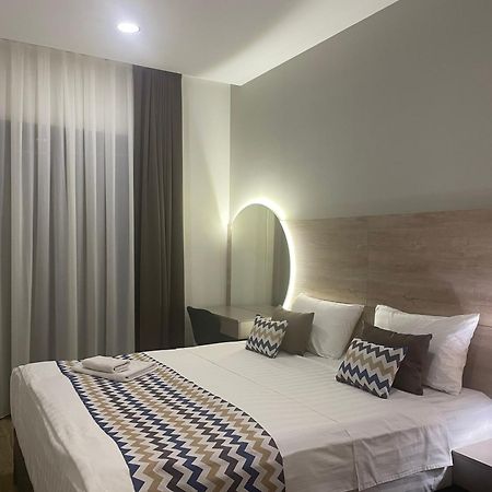 4Guest Hotel Yerevan Bagian luar foto