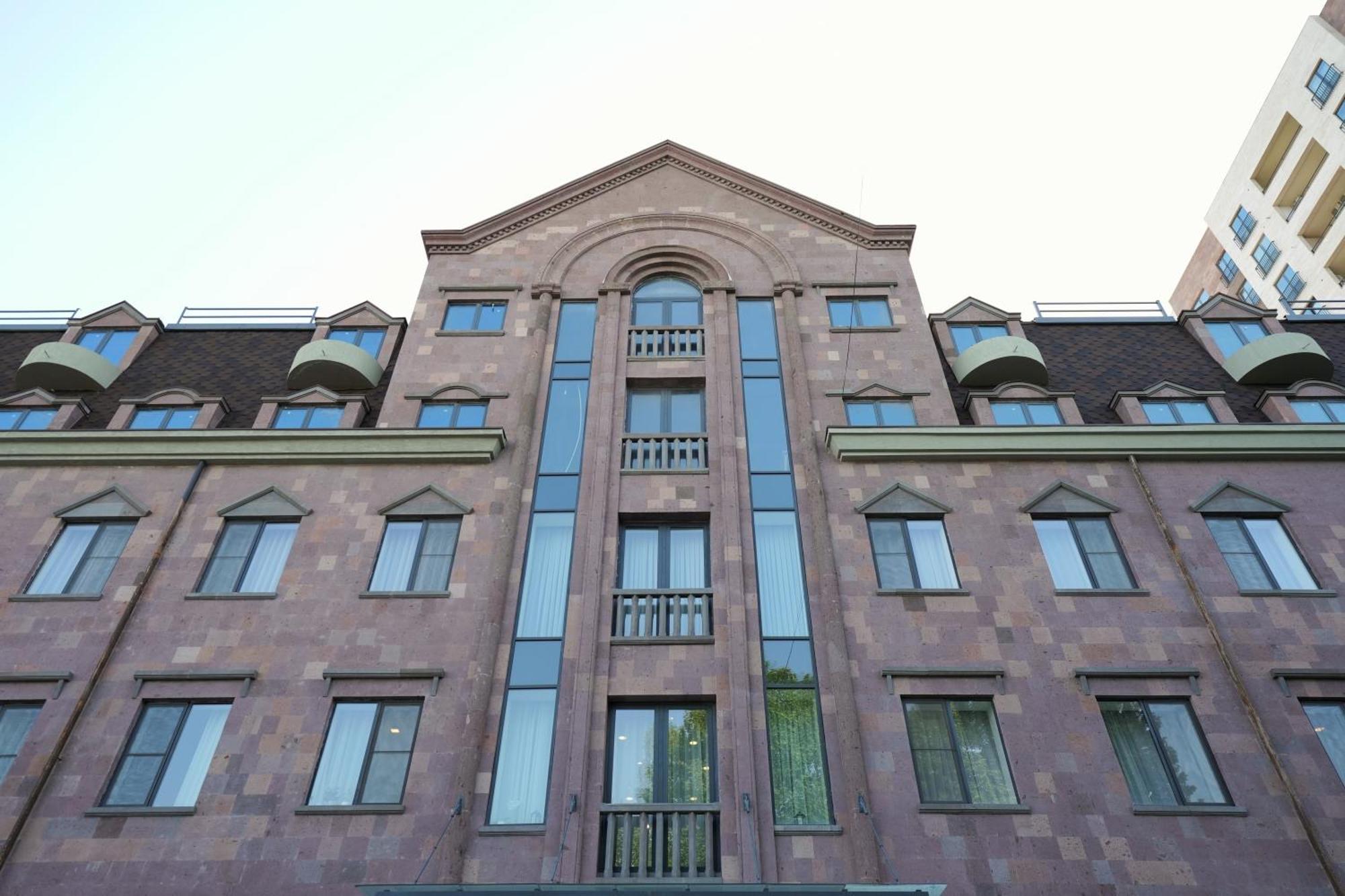 4Guest Hotel Yerevan Bagian luar foto