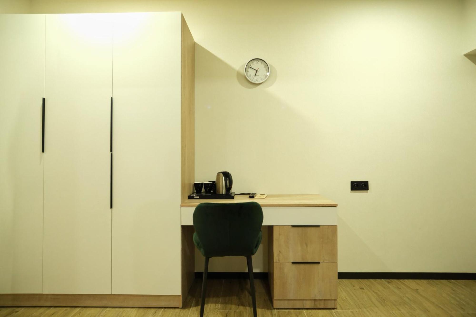 4Guest Hotel Yerevan Bagian luar foto