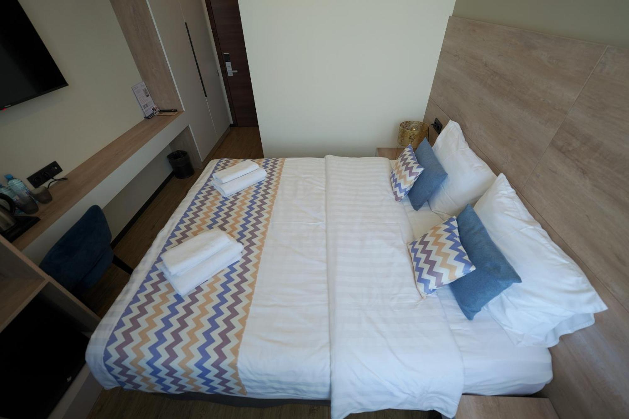 4Guest Hotel Yerevan Bagian luar foto