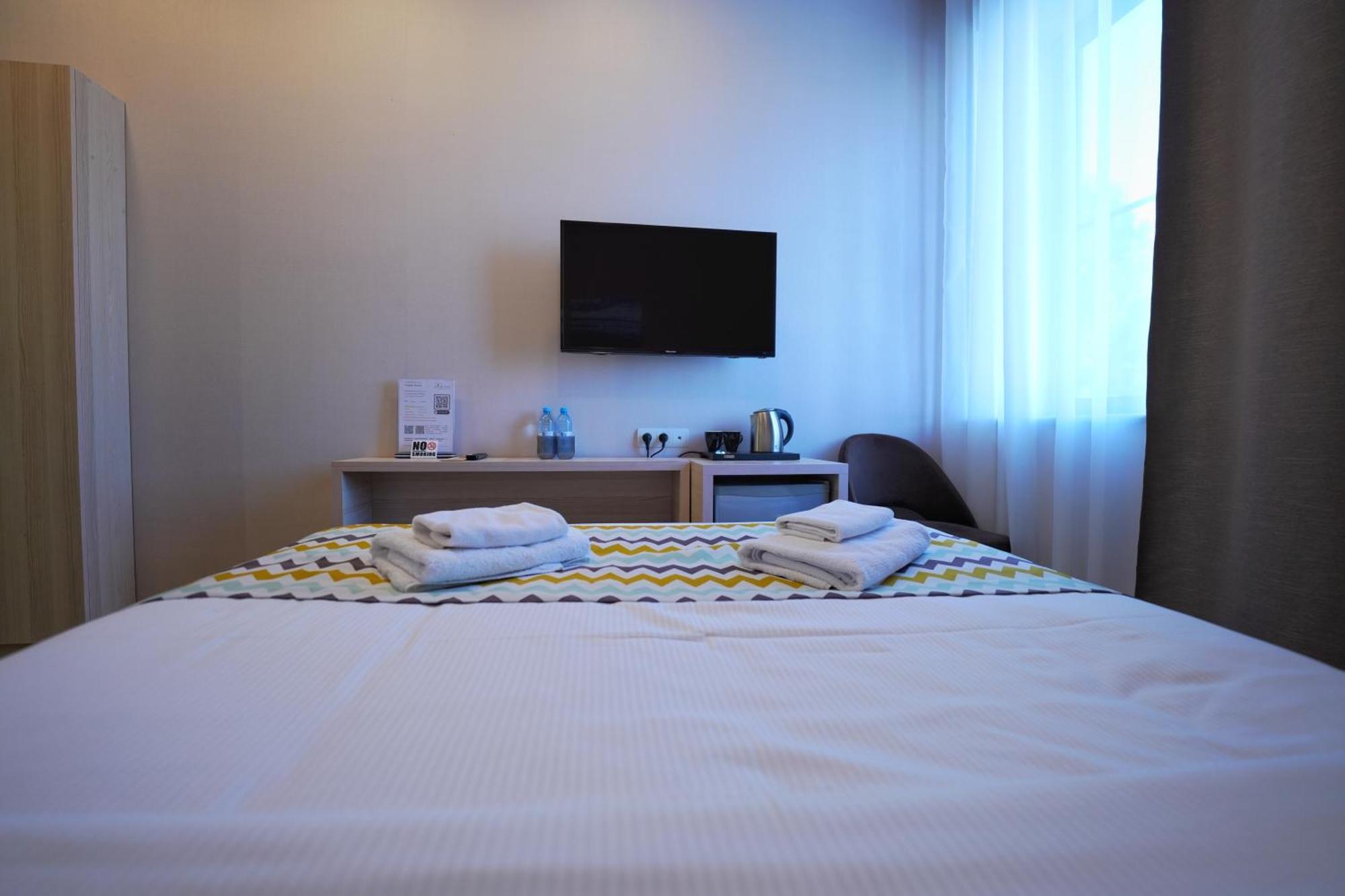 4Guest Hotel Yerevan Bagian luar foto