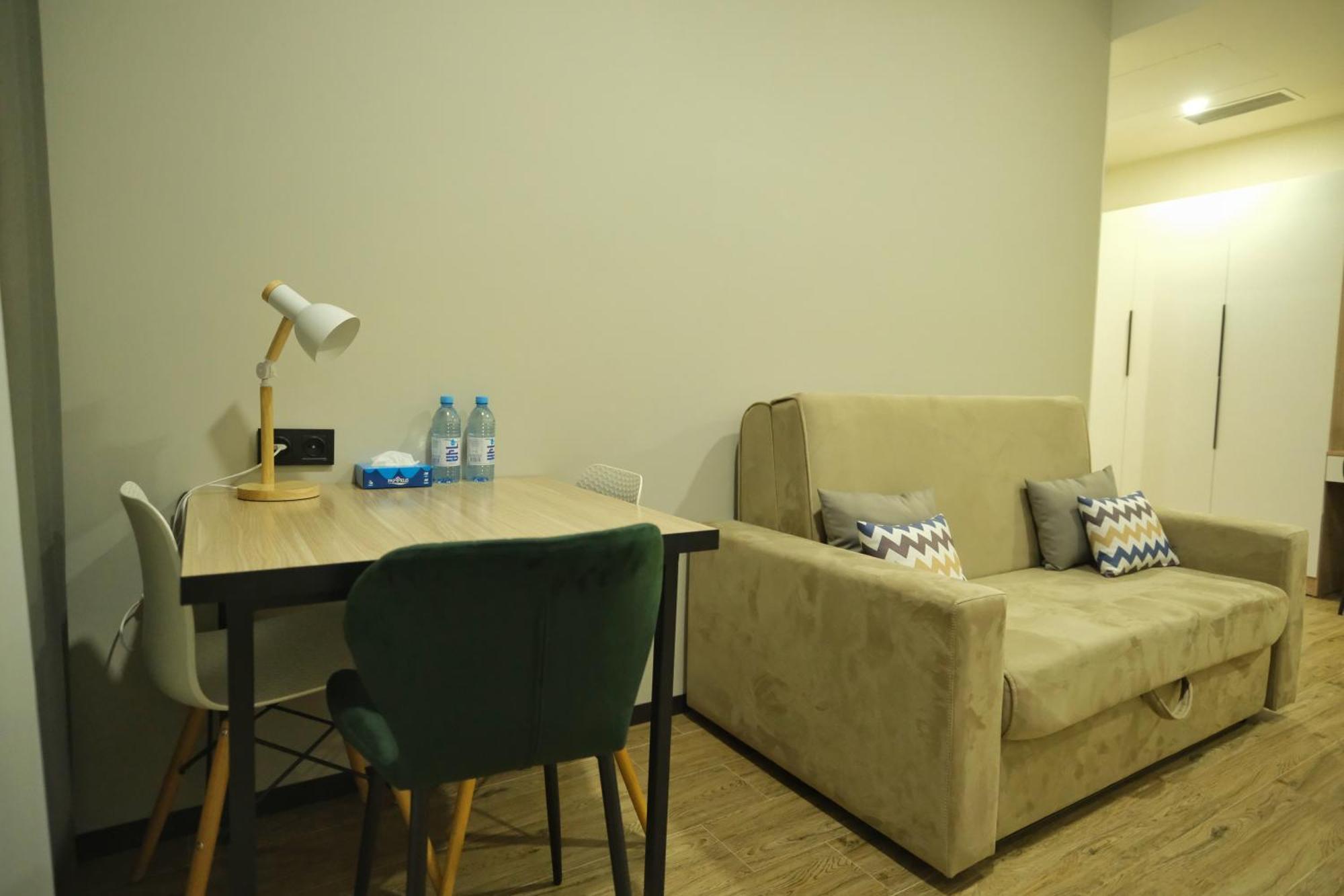 4Guest Hotel Yerevan Bagian luar foto