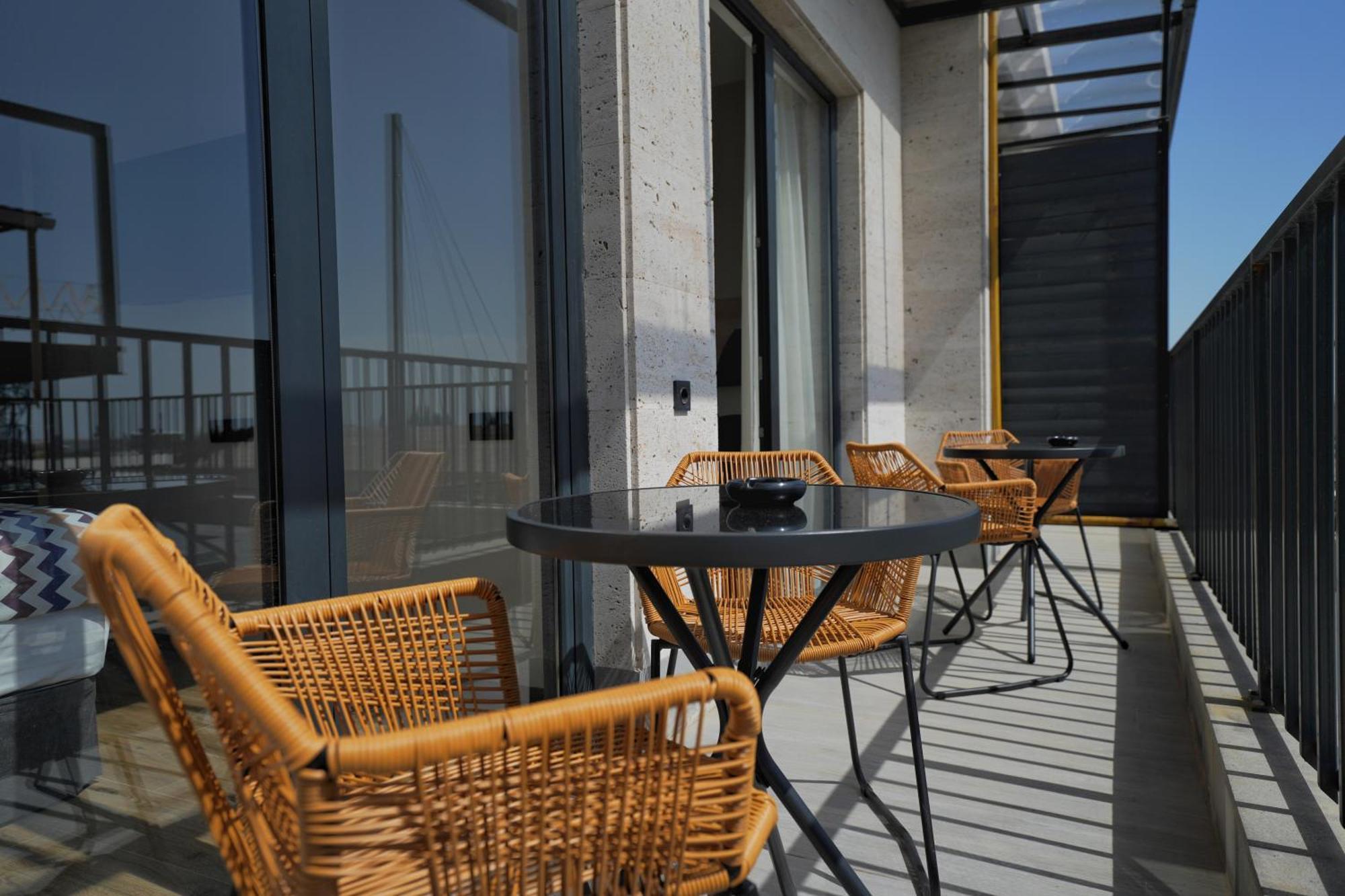 4Guest Hotel Yerevan Bagian luar foto