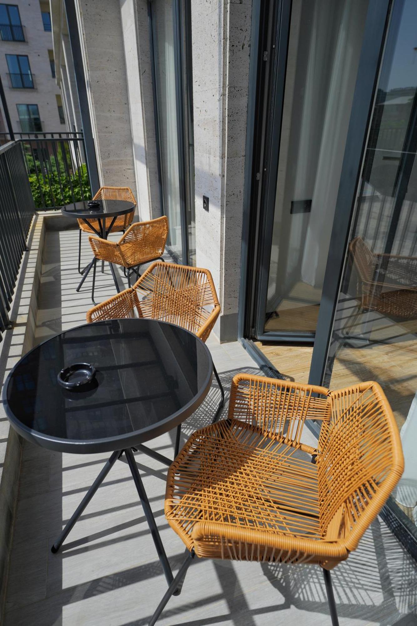 4Guest Hotel Yerevan Bagian luar foto